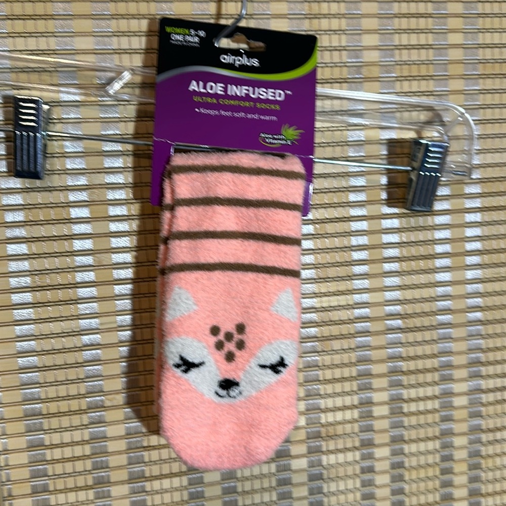 Airplus Aloe Infused Ultra Comfort Socks Peach With Fox Faces Size 5-10 New